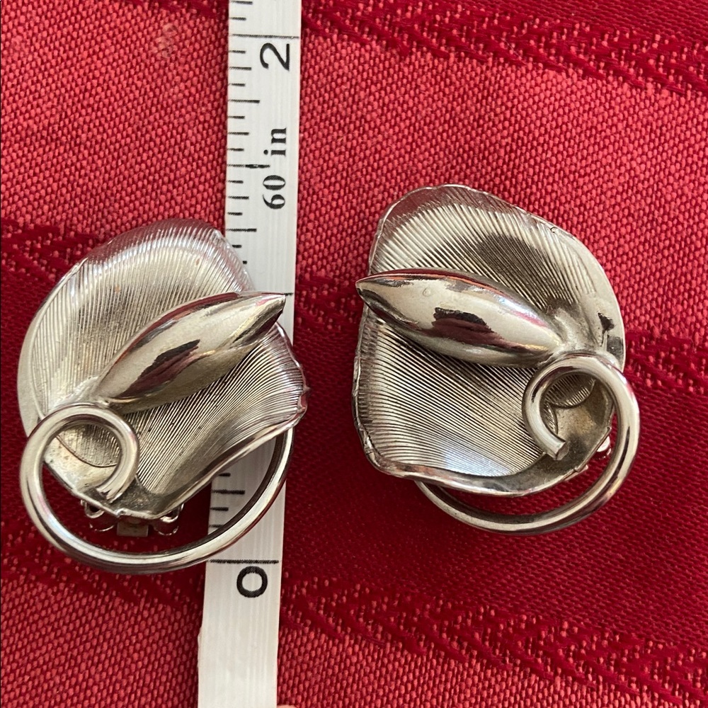 Vintage SilverTone Alloy Jack In The Pulpit Clip On Earrings